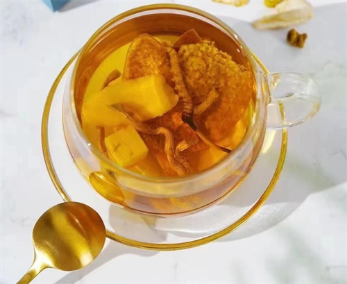 冬蟲夏草營養(yǎng)酒的制作方法 冬蟲夏草怎么泡酒？