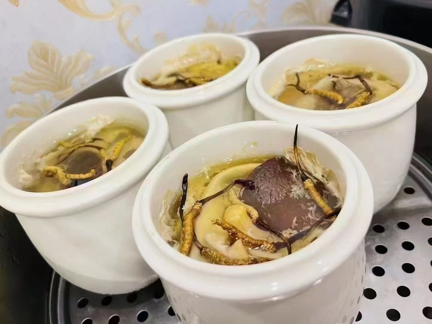 冬蟲夏草燉什么最好？5種黃金搭配讓滋補效果翻倍