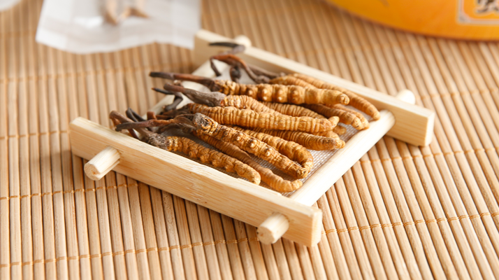 小孩多大可以喝冬蟲夏草？ 